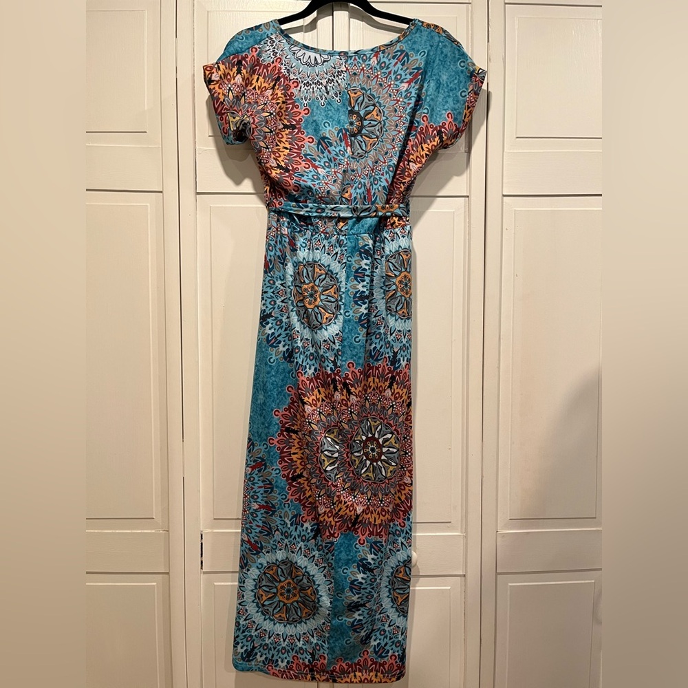 Geometric‎ dress NWOT size medium - Picture 3 of 3